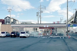【コンビニ】セブンイレブン北名古屋中之郷店 579m 周辺環境