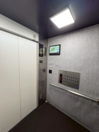 エレベーター内はストレスフリーな広々空間!! その他共用部分